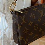 Louis Vuitton pochette