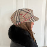 Burberry hat (M)