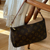 Louis Vuitton pochette