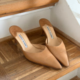 Manolo Blahnik mules (37)